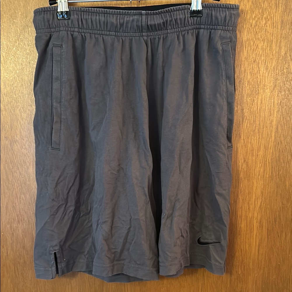 Nike Men's Gray Athletic Shorts